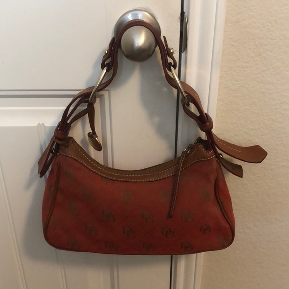 DOONEY & BOURKE Tangerine Shoulder Bag - Picture 3 of 7